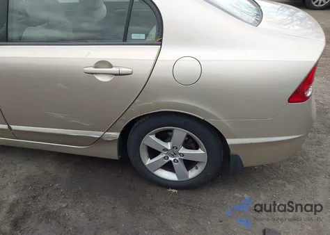 2008 Honda Civic Ex z USA, uszkodzony, nr VIN 1HGFA16898L083174